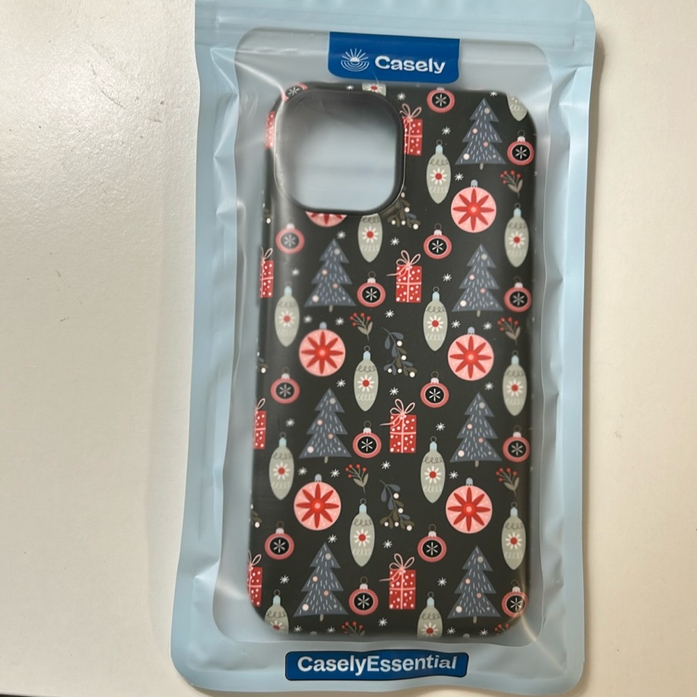 Casely iPhone 14 Essential Christmas Case